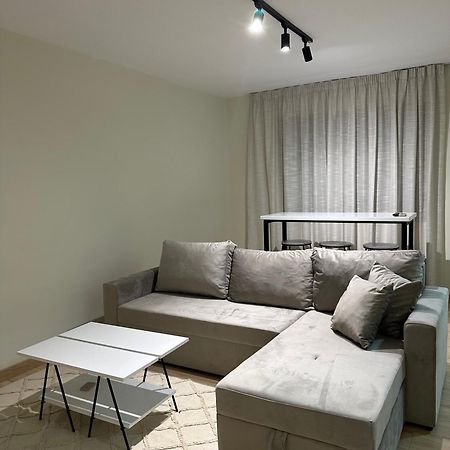 White Apartment, In The Center Of 티라나 외부 사진