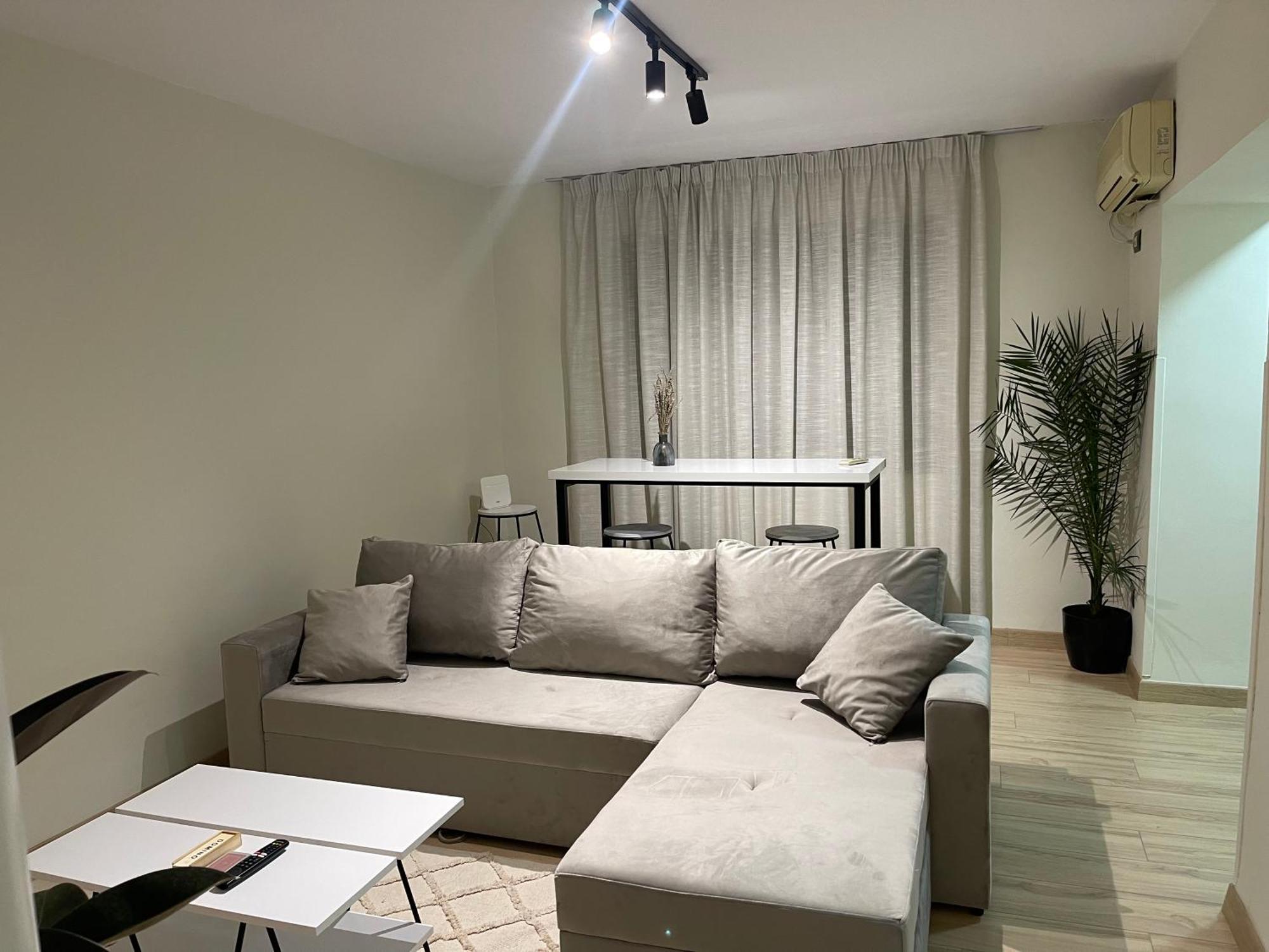 White Apartment, In The Center Of 티라나 외부 사진