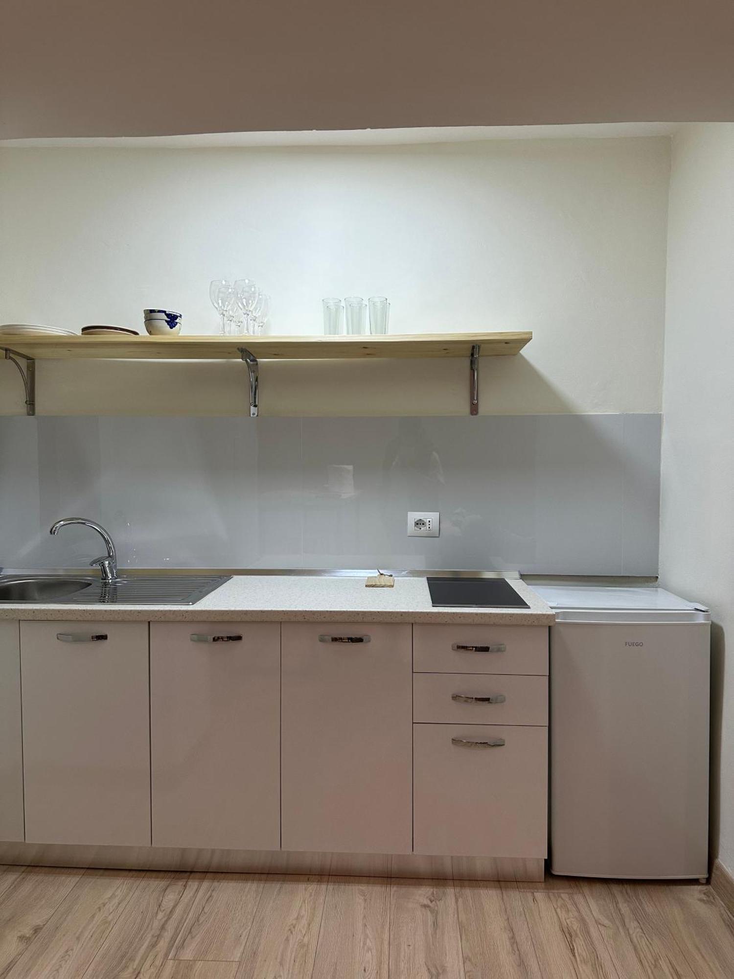 White Apartment, In The Center Of 티라나 외부 사진